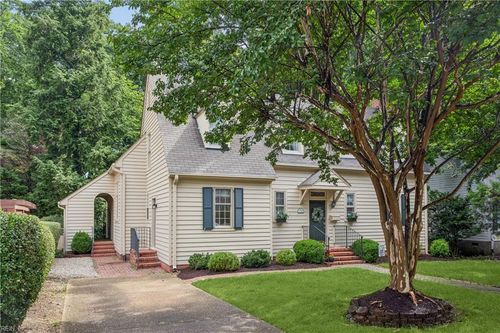 125 Indian Springs Rd, Williamsburg, VA, 23185-3938 | Card Image