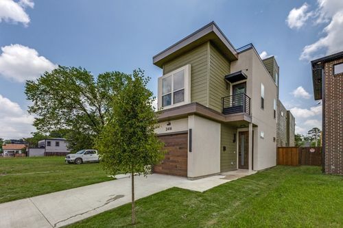 2416 Pennsylvania Ave, Dallas, TX, 75215-2843 | Card Image