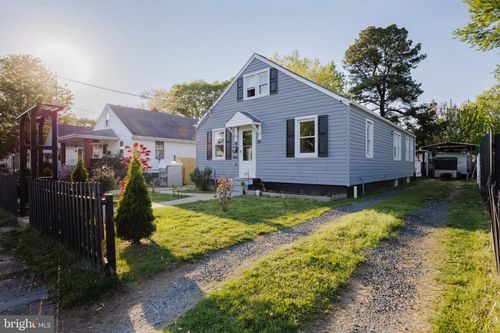 946 Martin Rd, BALTIMORE, MD, 21221-5205 | Card Image