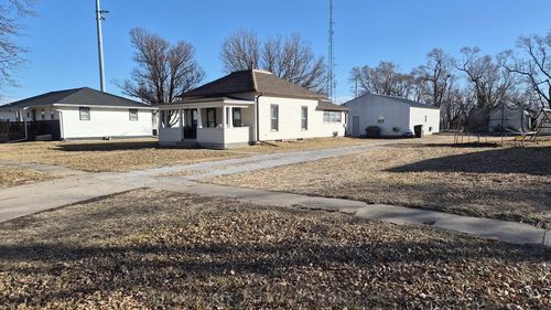 533 F St, Geneva, NE, 68361-2423 | Card Image