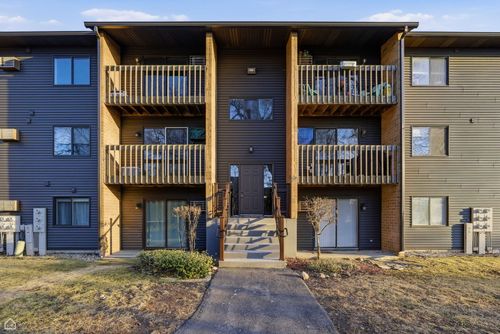 apt-111-627 Virginia Rd, Crystal Lake, IL, 60014-7980 | Card Image