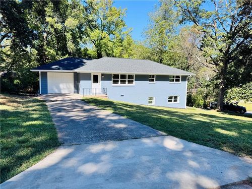 2224 Doris Dr, Decatur, GA, 30034-1022 | Card Image