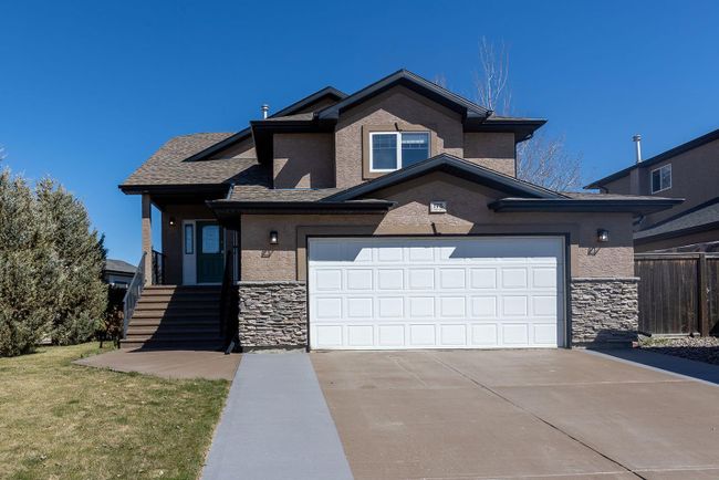 175 Sierra Drive Sw, Home with 3 bedrooms, 3 bathrooms and 4 parking in Medicine Hat AB | Image 1
