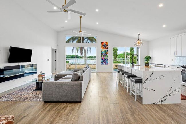 5747 Nw 49 Th Ln, House other with 3 bedrooms, 2 bathrooms and null parking in Coconut Creek FL | Image 6