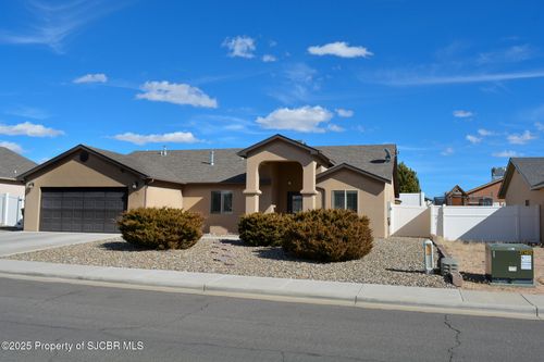 622 Monarch Street, Farmington, NM, 87401 | Card Image