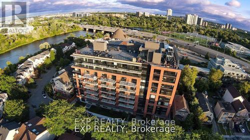 202-36 Robinson Ave, Ottawa, ON, K1N0G4 | Card Image