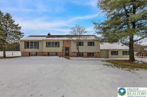 282 Ernst Rd, MOHRSVILLE, PA, 19541-9555 | Card Image