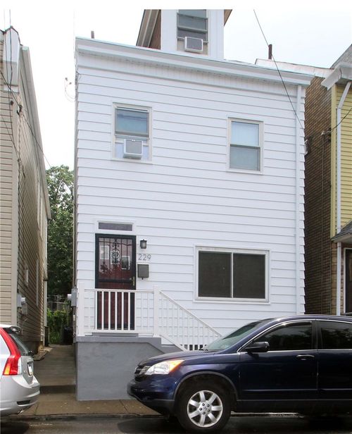 229 Edmond St, Bloomfield, PA, 15224-1602 | Card Image