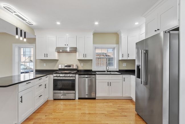 1 - 112 Sigourney St, Condo with 4 bedrooms, 3 bathrooms and 2 parking in Revere MA | Image 7