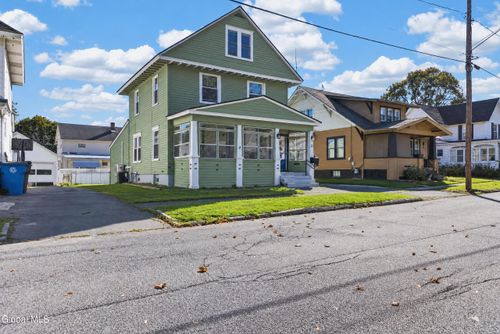 11 Monroe St, Gloversville, NY, 12078-4119 | Card Image