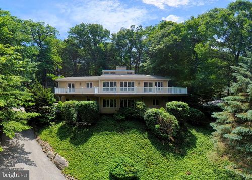 3300 Sawmill Rd, NEWTOWN SQUARE, PA, 19073-1902 | Card Image