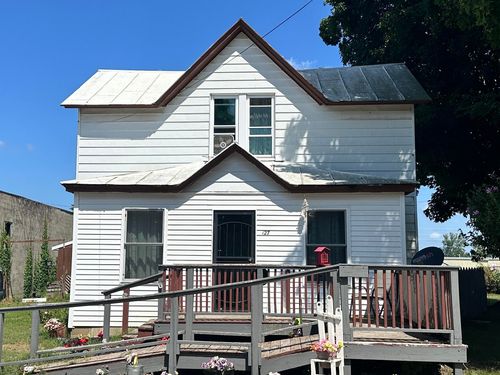 127 Hillsborough St, Hartford, MI, 49057-1033 | Card Image