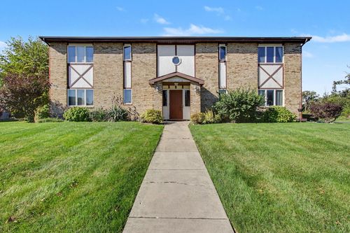 2464 Harvest Dr, Crown Point, IN, 46307 | Card Image
