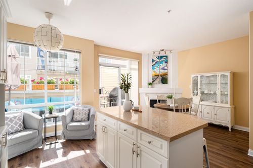 1159 Vidal St, White Rock, BC, V4B3T4 | Card Image