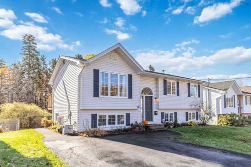 39 Rossing Dr, Middle Sackville, NS, B4E3E5 | Card Image