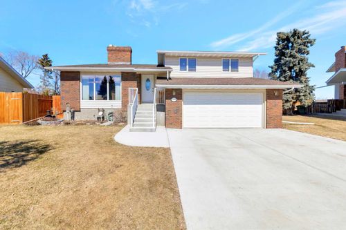 5204 38 Street, Lloydminster, AB, T9V1T3 | Card Image