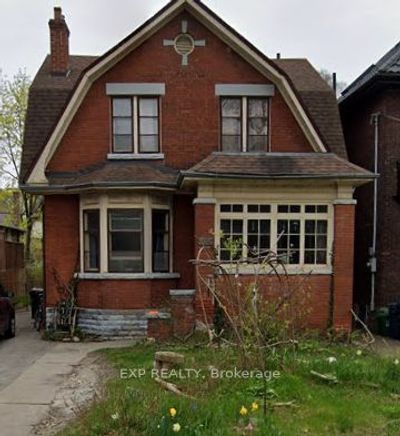 185 Westminster Ave, Home with 4 bedrooms, 2 bathrooms and 3 parking in Toronto ON | Image 1