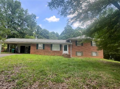 170 Huntington Ct, Athens, GA, 30606-1828 | Card Image
