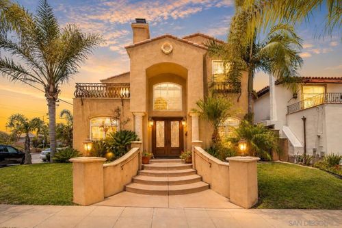 1230 W Brookes Ave, San Diego, CA, 92103-4833 | Card Image