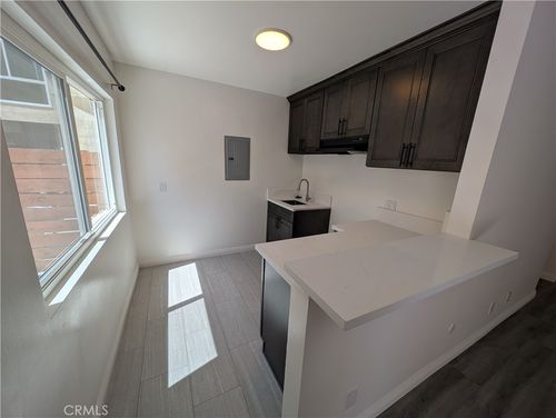 109-336 N Berendo St, Los Angeles, CA, 90004 | Card Image