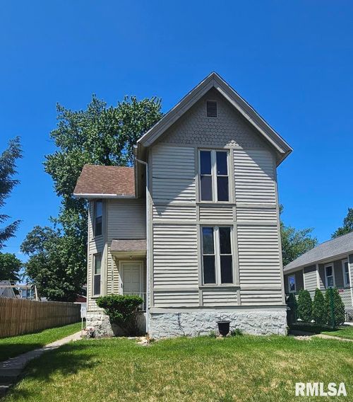 602 Kenilworth Ct, Clinton, IA, 52732-5515 | Card Image