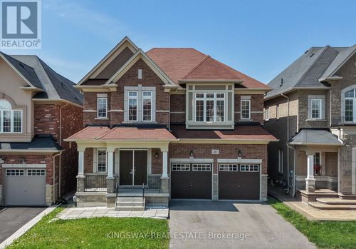 8 Monkton Cir, Brampton, ON, L6Y0X1 | Card Image