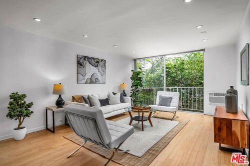 apt-216-11645 Montana Ave, LOS ANGELES, CA, 90049-4645 | Card Image