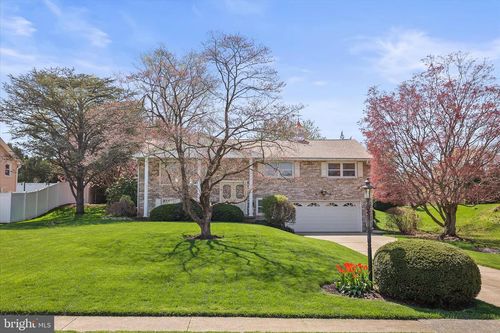 2564 Audlyn Drive, YORK, PA, 17408 | Card Image