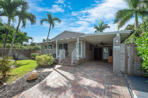 824 Ne 17th Ct, Fort Lauderdale, FL, 33305-3043 | Card Image