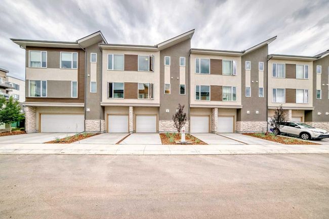 214 Shawnee Square Sw, Townhouse with 2 bedrooms, 3 bathrooms and 3 parking in Calgary AB | Image 46
