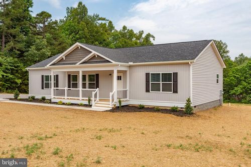 853 Levi Rd, GREEN BAY, VA, 23942-3090 | Card Image