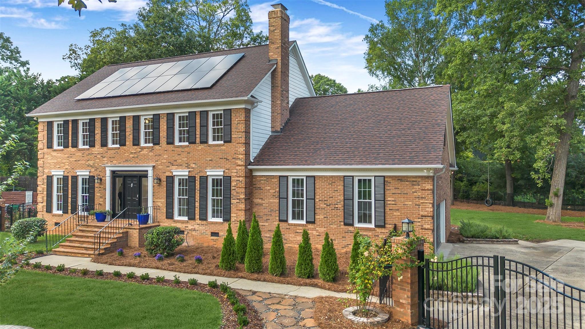 Old Surry Ln, Charlotte, NC 28277