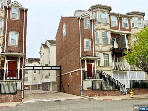 200 Dey St, Harrison, NJ, 07029-1884 | Card Image