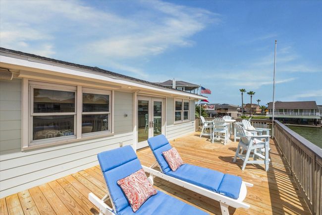 1226 Oahu Dr, House other with 4 bedrooms, 3 bathrooms and 1 parking in Tiki Island TX | Image 26