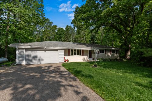 18810115 Maple Rd, Germantown, WI, 53022-4522 | Card Image