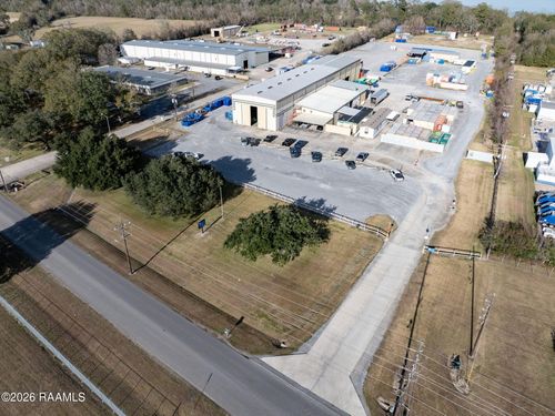 4308 Admiral Doyle Dr, New Iberia, LA, 70560-9132 | Card Image