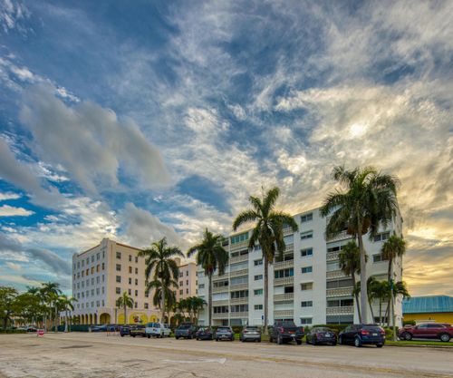 205-1 N Golfview Rd, Lake Worth Beach, FL, 33460-3954 | Card Image