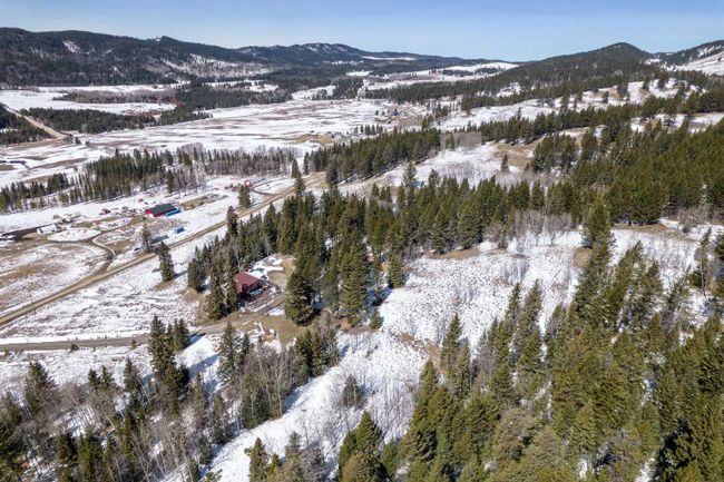 270240 Range Road 54, Home with 6 bedrooms, 2 bathrooms and 4 parking in Rural Rocky View County AB | Image 41
