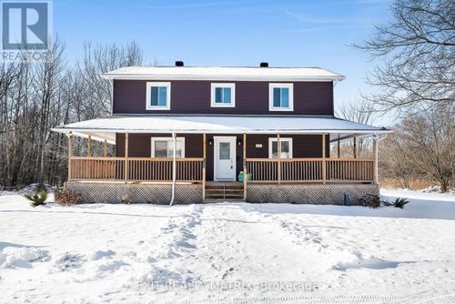 19285B County Rd, Dunvegan, ON, K0C1J0 | Card Image