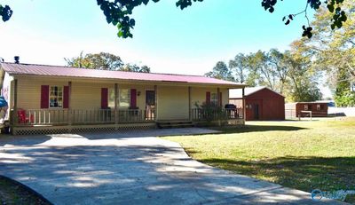 1923 Highway 231, House other with 3 bedrooms, 2 bathrooms and null parking in Arab AL | Image 1