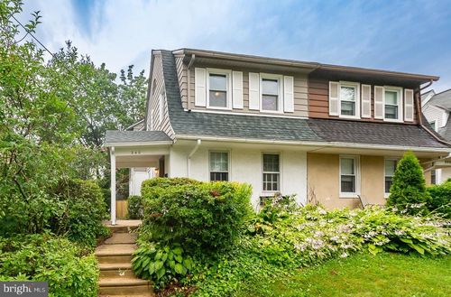 240 Henley Rd, WYNNEWOOD, PA, 19096-3110 | Card Image