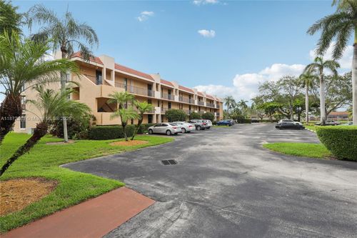 308-5732 Coral Lake Dr, Margate, FL, 33063-5800 | Card Image