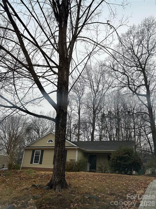506 Fence Post Ln, Matthews, NC, 28105-0862 | Card Image