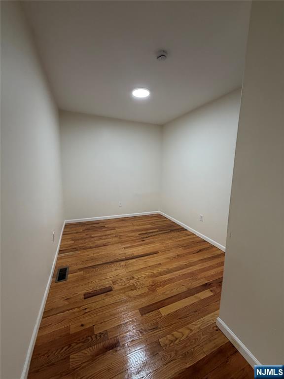 Residential Lease in Newark 4