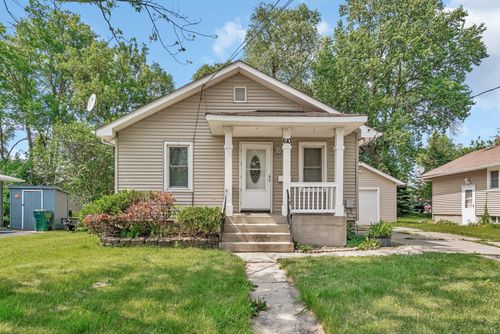 610 W South St, Plano, IL, 60545-1747 | Card Image