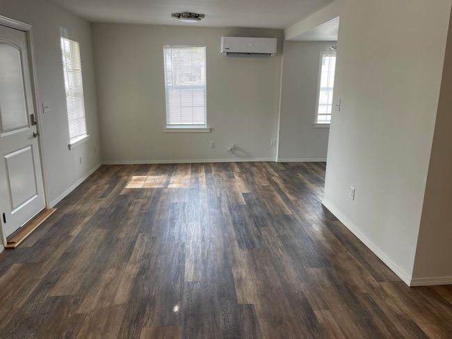 201 S Rhomberg St, House other with 2 bedrooms, 1 bathrooms and null parking in Burnet TX | Image 4