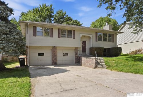 15334 Westchester Dr, Omaha, NE, 68154-2062 | Card Image