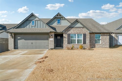 3618 S 12th Pl, Broken Arrow, OK, 74011-2367 | Card Image