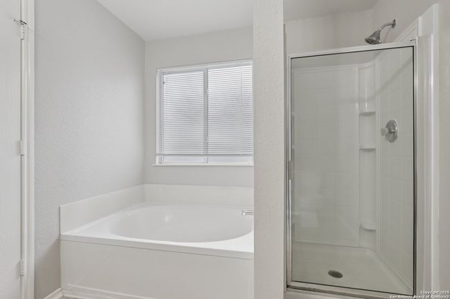 109 Creek Run, House other with 3 bedrooms, 2 bathrooms and null parking in Cibolo TX | Image 23