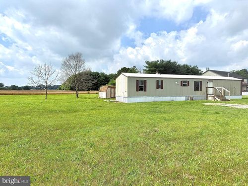 16 Abbotts Pond Rd, GREENWOOD, DE, 19950-2401 | Card Image